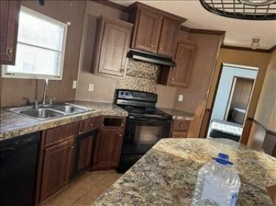 Photo 4 of 8 of home located at 124 Bon Villa Ct Gray, LA 70359