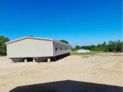 Photo 5 of 19 of home located at 3218 Hwy 53 Poplarville, MS 39470