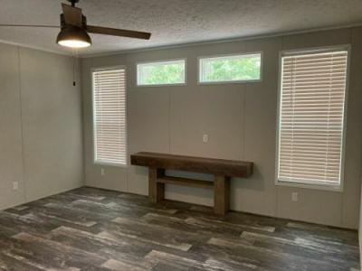 Photo 4 of 11 of home located at 967 Brentwood Dr Hartsville, SC 29550