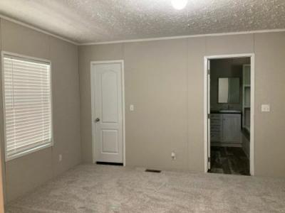 Photo 5 of 11 of home located at 967 Brentwood Dr Hartsville, SC 29550