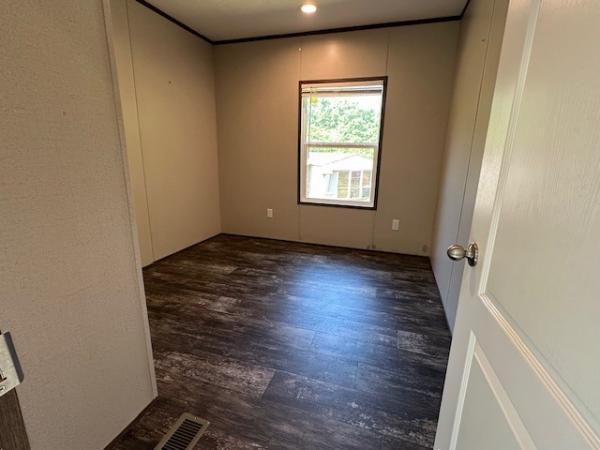 2023 SAVANNAH LIVING Mobile Home For Sale