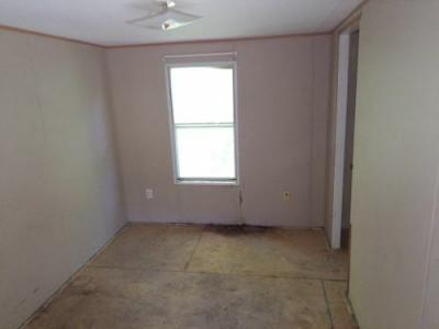 Photo 4 of 22 of home located at 5005 N Saint Louis Batesville, AR 72501