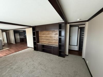 Photo 4 of 9 of home located at 8301 Canyon Dr Amarillo, TX 79110