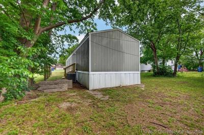 Photo 4 of 21 of home located at 306 E Cherokee St Delaware, OK 74027