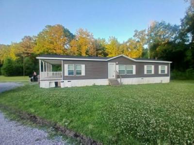 Photo 3 of 18 of home located at 131 County Road 52830 Heidelberg, MS 39439