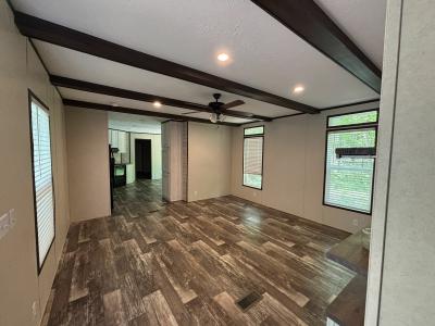 Photo 2 of 12 of home located at 98 Fountain Dr Oneonta, AL 35121