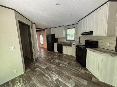 Photo 5 of 12 of home located at 98 Fountain Dr Oneonta, AL 35121