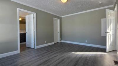 Photo 4 of 14 of home located at 1365 Powell Taylor R Lawrenceburg, KY 40342