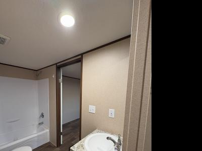 Photo 2 of 11 of home located at 6 Leisure Manor Trai Middlesboro, KY 40965