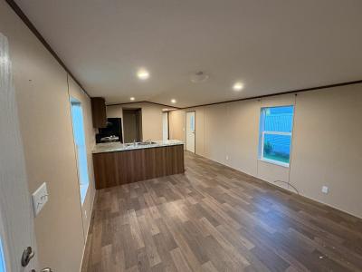 Photo 3 of 11 of home located at 6 Leisure Manor Trai Middlesboro, KY 40965
