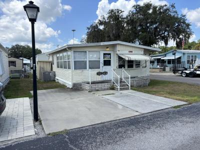 Photo 2 of 15 of home located at 37510 Gadabout Lane Zephyrhills, FL 33541
