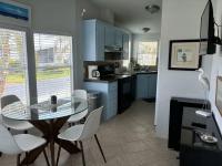 1990 Barrington Manufactured Home