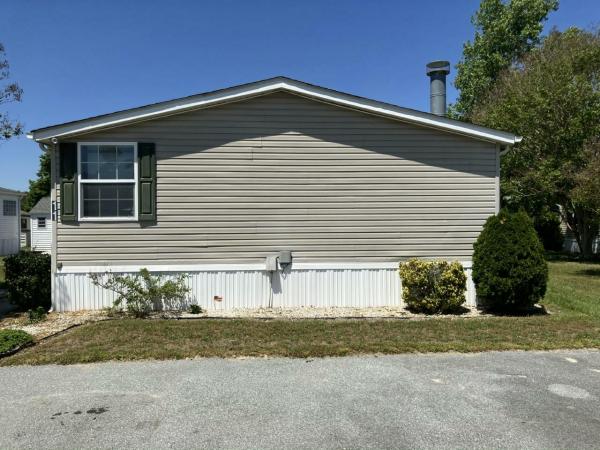 2005 Fleetwood Home Manufactured Home