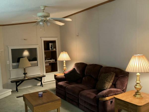2005 Fleetwood Home Manufactured Home