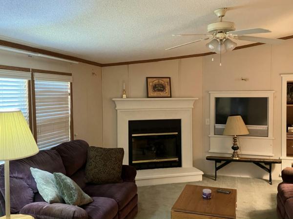 2005 Fleetwood Home Manufactured Home