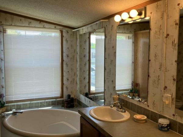 2005 Fleetwood Home Manufactured Home