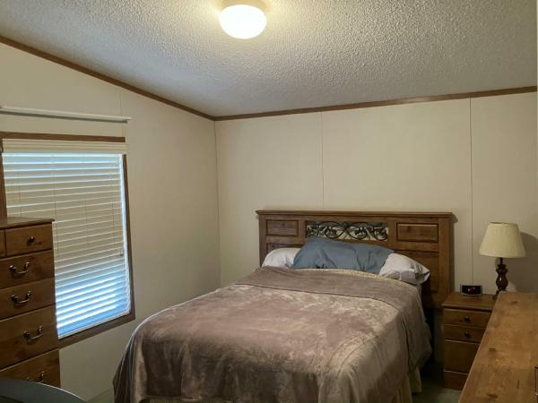 2005 Fleetwood Home Manufactured Home