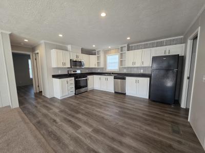 Photo 3 of 8 of home located at 900 Thomas J Drive Flint, MI 48506