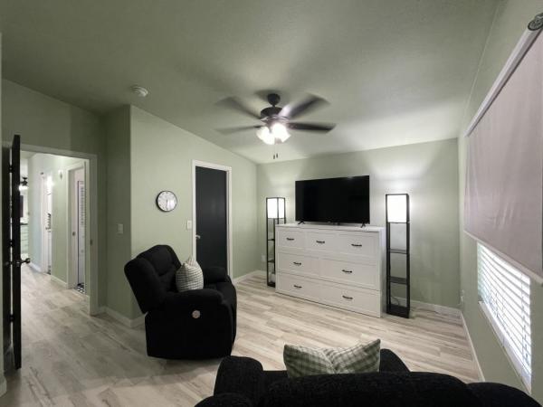 2013 CAVCO Mobile Home