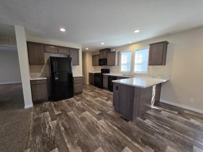 Photo 3 of 9 of home located at 934 Tami Drive Flint, MI 48506