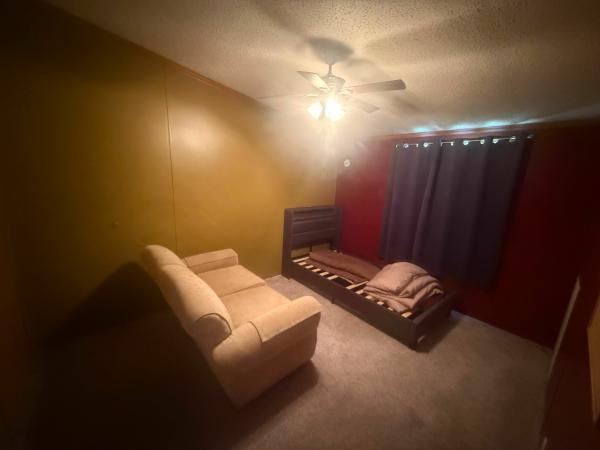 2000 Mobile Home