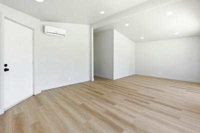 Photo 5 of 39 of home located at 15181 Van Buren Blvd #262 Riverside, CA 92504