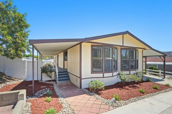 1986 09881 Silvercrest IND INC Silverwood II Mobile Home
