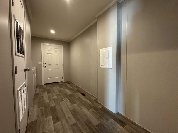 2023 Redman Advantage II  Home