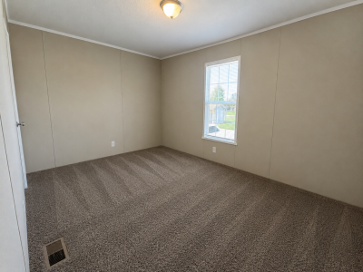 Photo 4 of 6 of home located at 38030 Franklin Dr Clinton Township, MI 48036