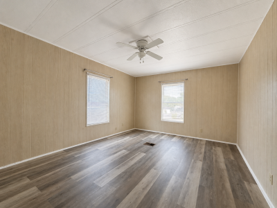 Photo 4 of 8 of home located at 1481 Hollyhock Circle Apopka, FL 32703