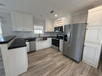 Photo 5 of 19 of home located at 202 D E Gleneagles Rd Lot 0960 Ocala, FL 34480