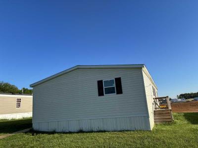 Photo 3 of 13 of home located at 2760 Bishopgate  New Salisbury, IN 47161
