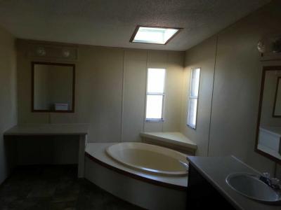 Photo 4 of 14 of home located at 14394 Country Trace Circle Duncanville, AL 35456