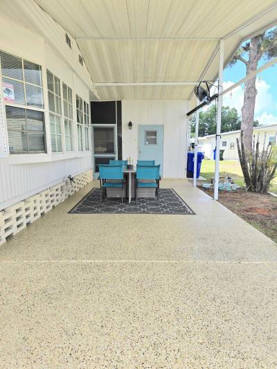 Photo 4 of 29 of home located at 1510 Ariana Street Lakeland, FL 33803