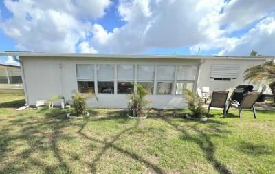 Photo 3 of 29 of home located at 1510 Ariana Street Lakeland, FL 33803