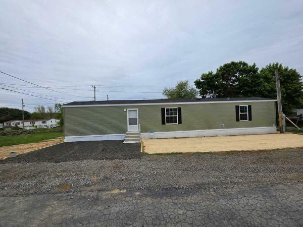 2026 Skyline Lake Manor  Mobile Home