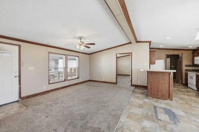 Photo 4 of 15 of home located at 2100 W 100th #520 Thornton, CO 80260