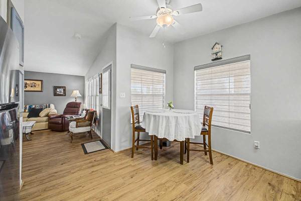 2000 Palm Harbor Mobile Home