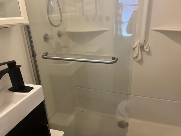 1984 Leis Manufactured Home