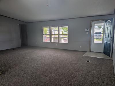 Photo 4 of 7 of home located at 29304 Elm Flat Rock, MI 48134