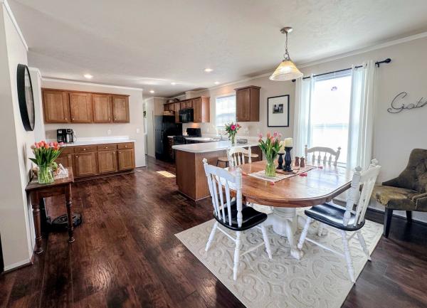 2015 Clayton 81SUN28523 Mobile Home