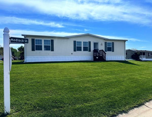 2015 Clayton 81SUN28523 Mobile Home