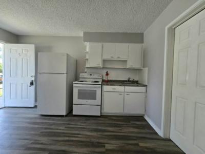 Photo 2 of 3 of home located at 10632 106th Avenue N. Apt 15 Largo, FL 33773