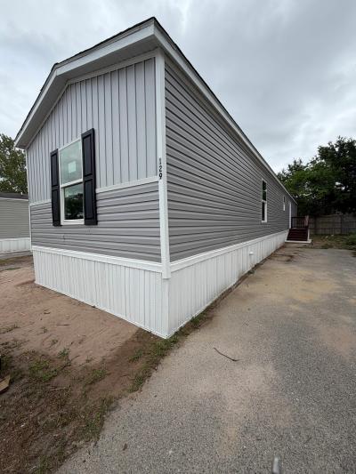 Mobile Home at 1607 Jarrard Way Lot 129 Jacksonville, FL 32221