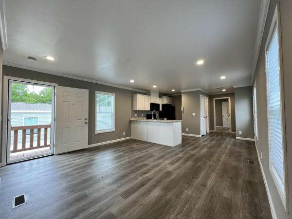 2023 Clayton Homes Inc Community Series Mobile Home