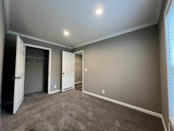 2023 Clayton Homes Inc Community Series Mobile Home