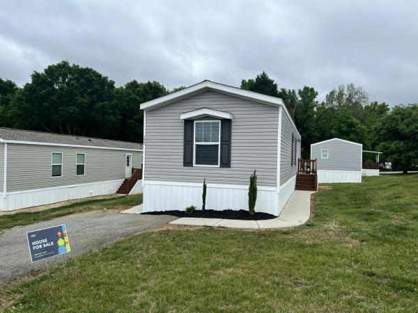 2023 Clayton Homes Inc Community Series Mobile Home