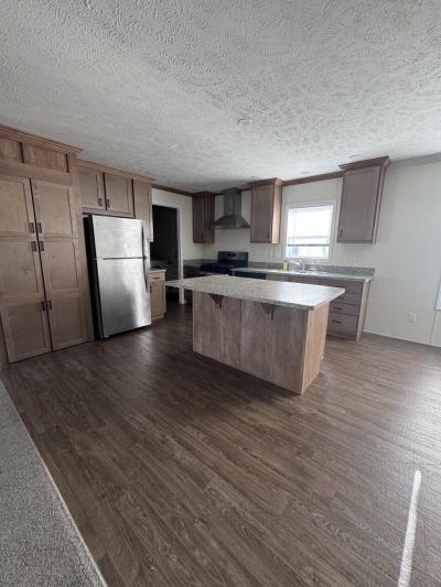 Mobile Home at 17015 Bolingbrook Macomb, MI 48044
