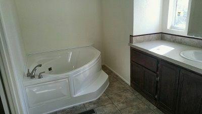 Mobile Home at 1412 Hill Pine Huntsville, TX 77340
