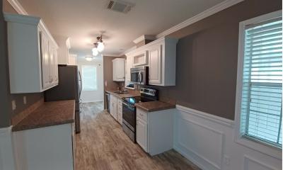 Photo 4 of 11 of home located at 6543 NW 34th Ave Coconut Creek, FL 33073